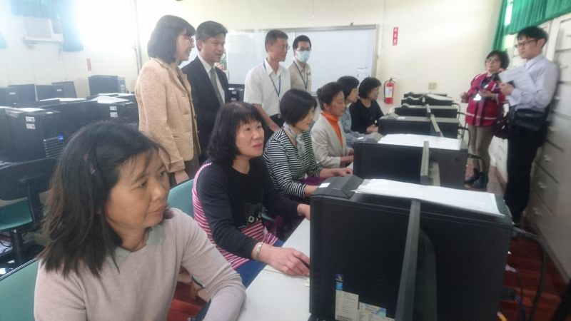 民眾到DOC電腦教室實際使用情況照片