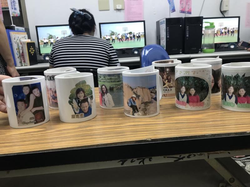 看到成品大家都很滿意，也開心我們舉辦這個活動，當然看到媽媽們開心 我們也就開心了