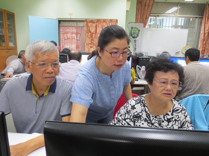 我們夫妻倆一起來上課