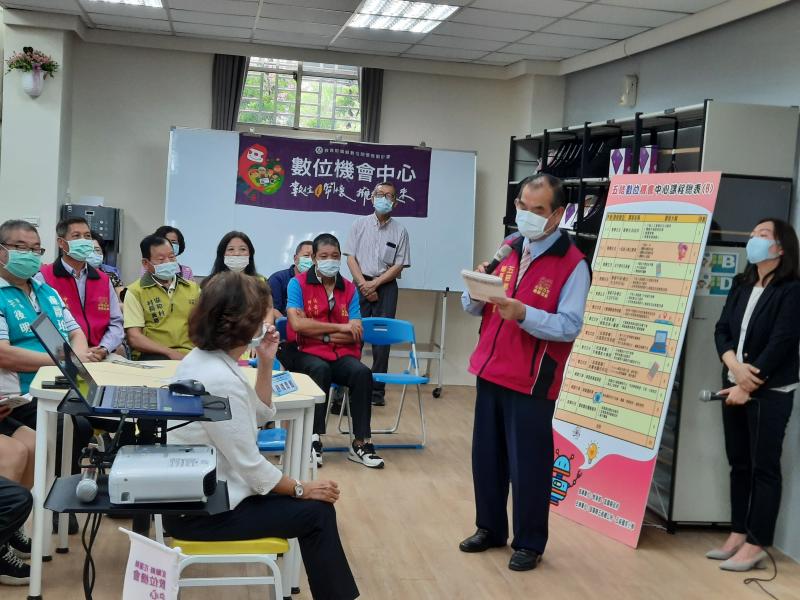 鄉長給予支持與祝福