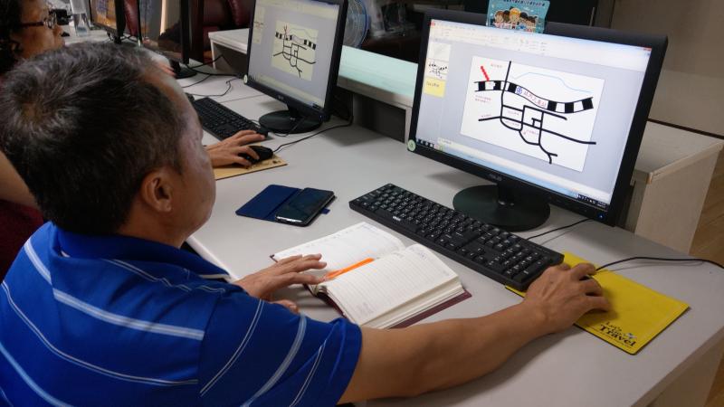 顏色區分、插入行動支付店家QR code