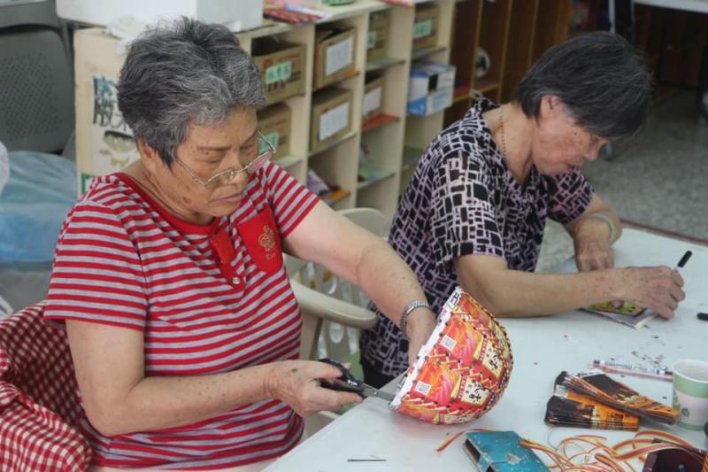 長者巧手栽剪製型
