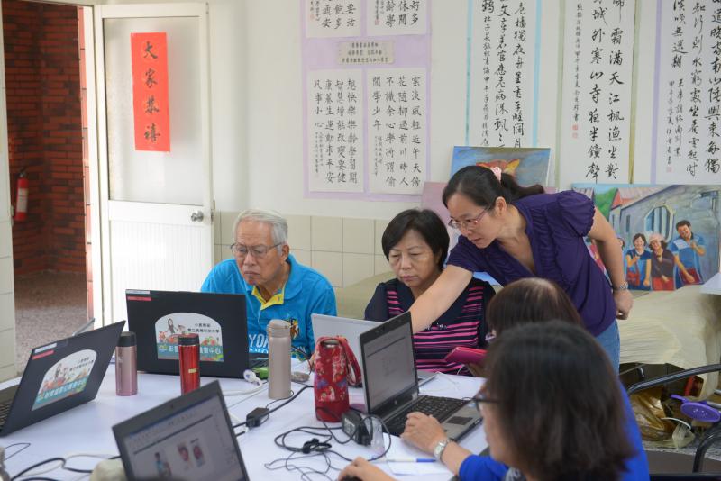 動手自己來,好友成就感唷!