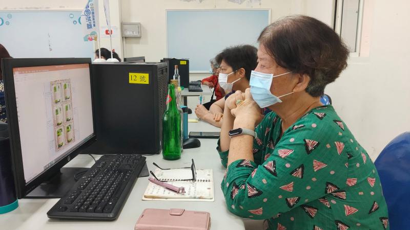 觀看別人的作品~了解怎麼操作