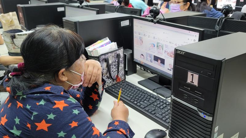 透過廣播系統學員學習更易上手。