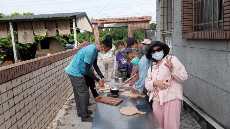 窯烤PIZZA製作中拍攝