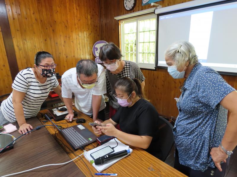 謝謝老師，也謝謝學員讓這次的課程順利結束。也讓學員的收獲滿滿的。