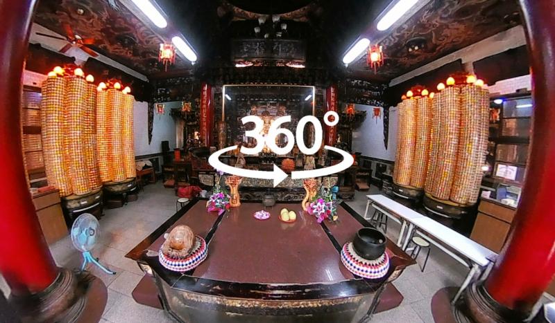 走入社區，拍攝 360 度街景，製作數位 VR 家鄉導覽地圖。