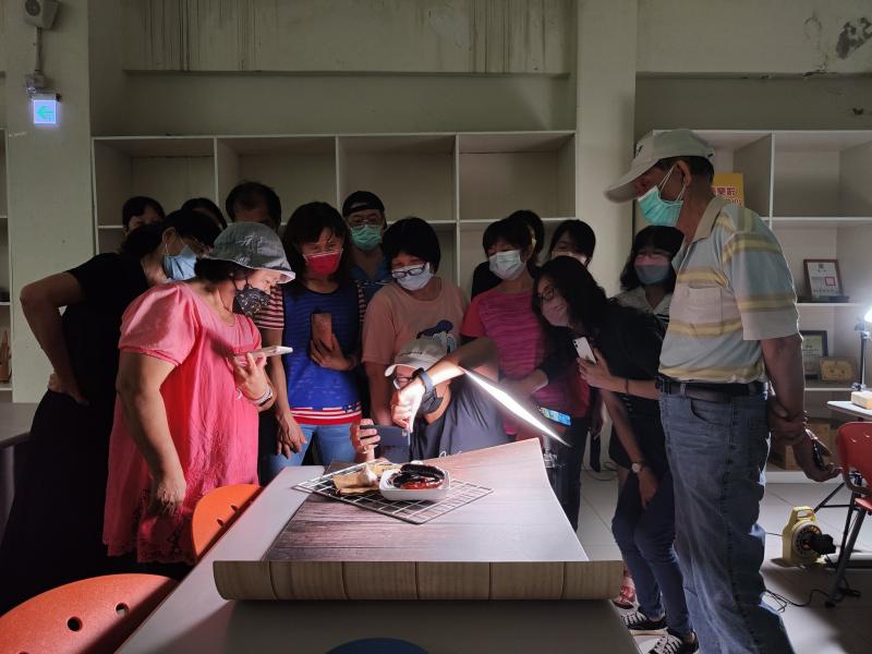 示範拍照~等等你們也要實際拍拍看唷