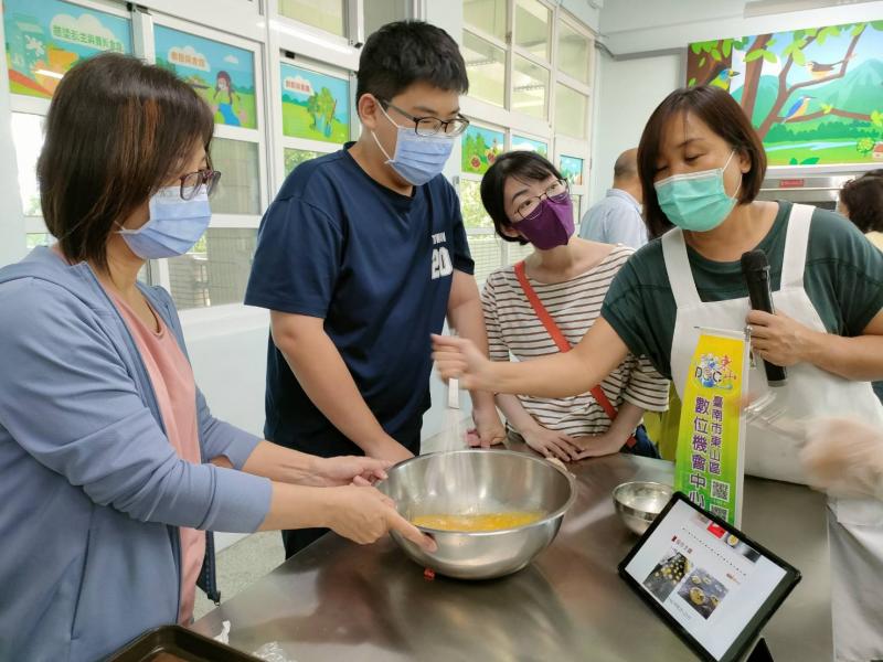 DOC平板支援，實作烘焙餅乾食譜電子化