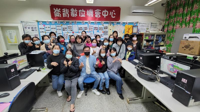 學員課後合影。