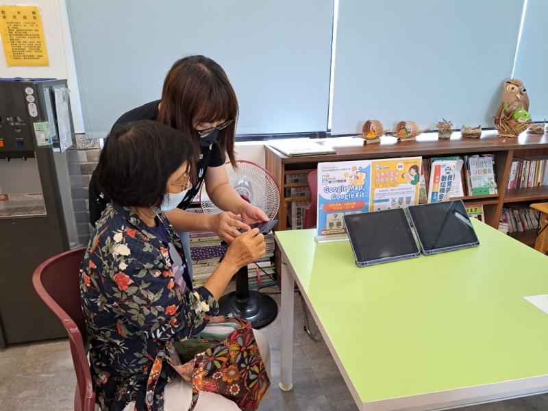 5/2行動諮詢服務照2