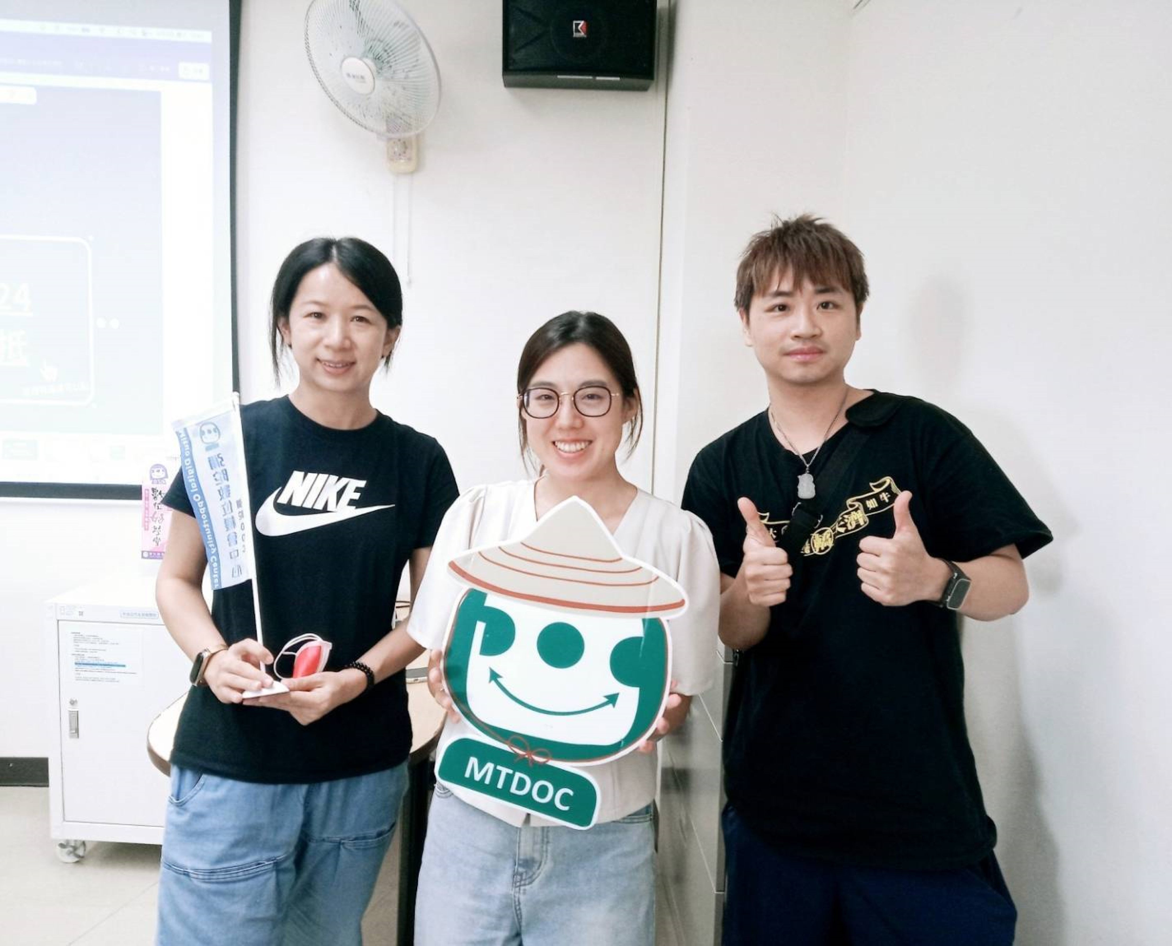 開心來彌陀數位機會中心上課,學習不孤單。