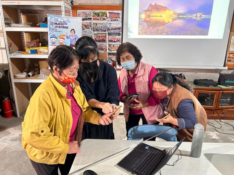 數位機會中心課程推廣.