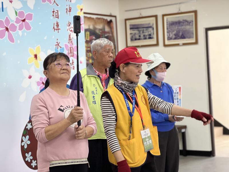 學員積極參與，展現對新興科技的興趣與學習意願。