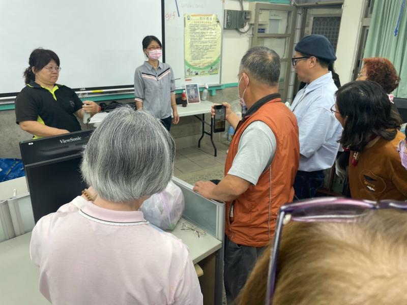 時間：114/03/13
地點：將軍DOC教室
活動內容：阿乃老師教學了好多拍照POSE及拍照技巧，簡單一個動作，照片好生動!