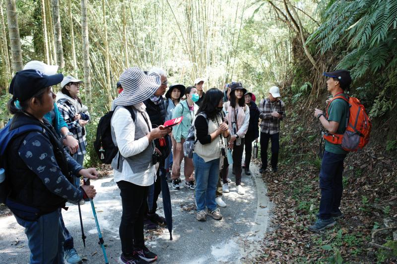 實際走讀古道，離線地圖好幫手。