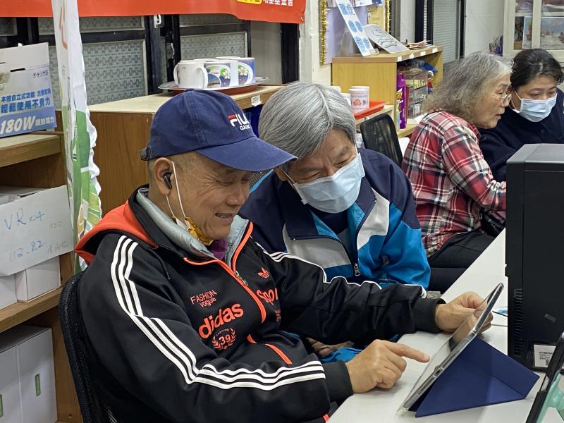 所謂「活到老，學到老」不僅是一句口號，更是行動的實踐