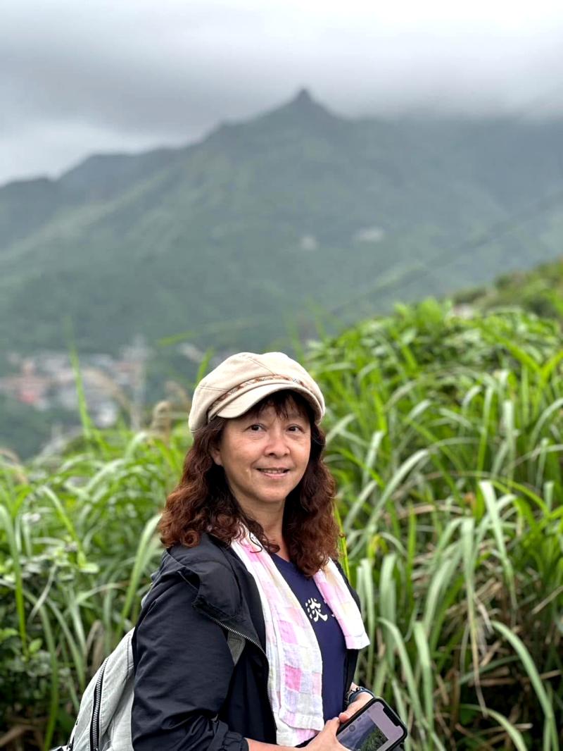 我是彭淑貞,退休後,來到芎林DOC開啟了數位學習之路。