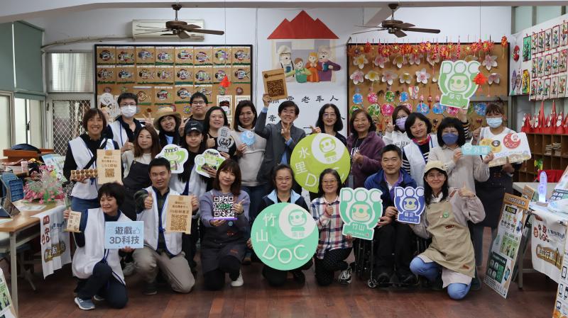 中投DOC行動諮詢櫃台研習及演練活動合影