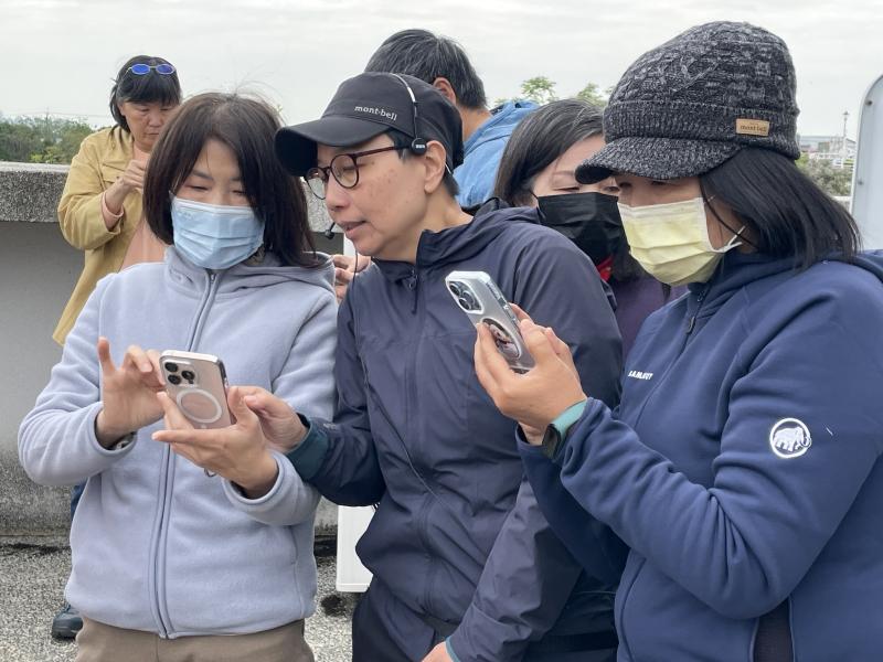 學員認識自己的每顆手機鏡頭差異。