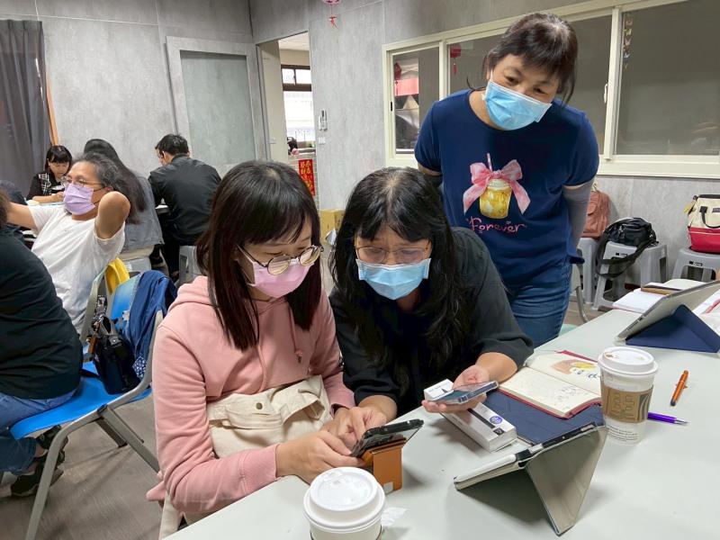 透過教育訓練實際演練與互動學習,對兩套系統也有更深入的理解與應用。