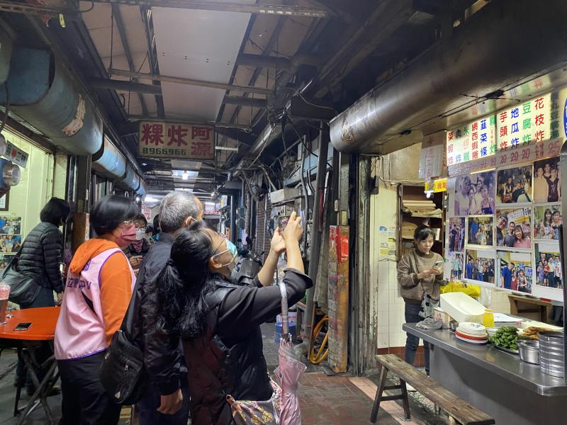 學員到二林市場實地拍攝