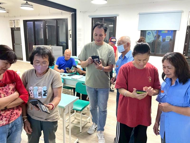 資安小尖兵課程提升民眾辨識真假訊息能力，建立正確使用網路資訊的態度與習慣。