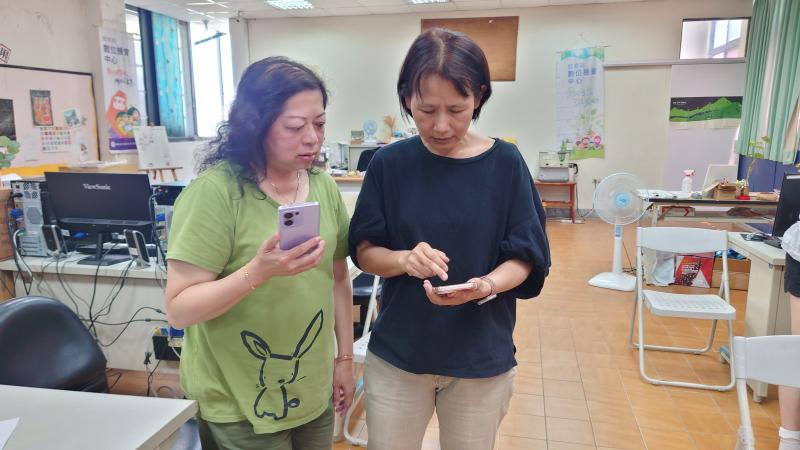 和同學共同討論操作問題