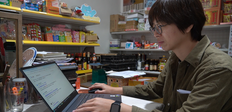 返鄉青年&DOC在地講師【徐筱婷】持續在地方透過計劃協助將地方物料轉化為工藝品提升社區價值。