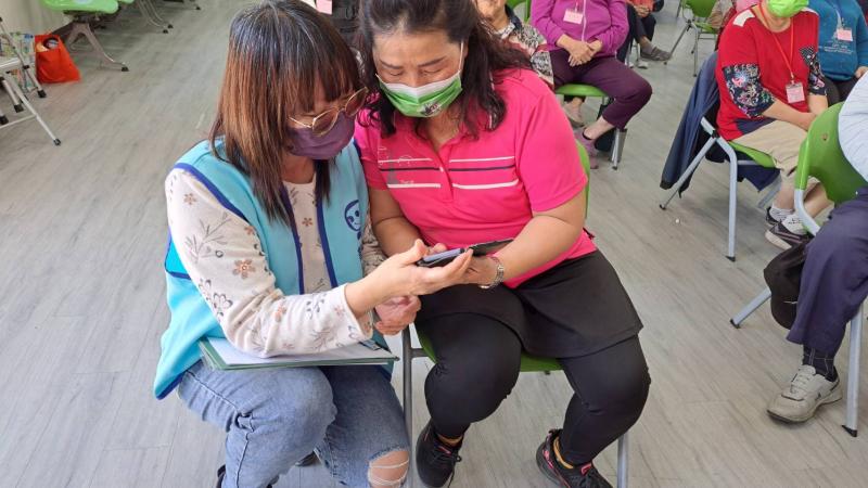 115/1/13行動諮詢服務照2