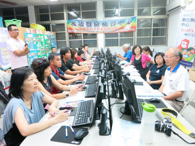 老師講解作品解說相機參數設定