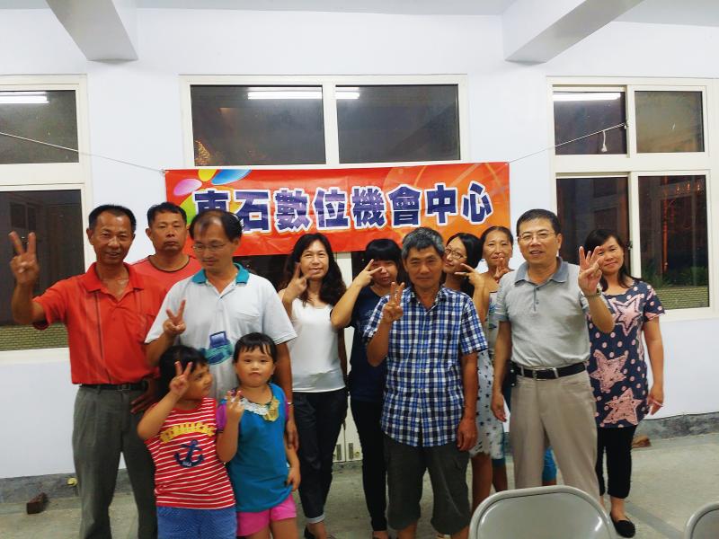 同學們一起留下美麗倩影