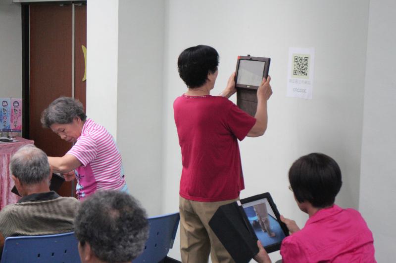 高齡專班的平板手機掃描功能運用