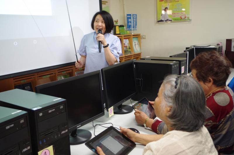 講師的小棍棒    讓學員學得棒  d(⌒ー⌒)