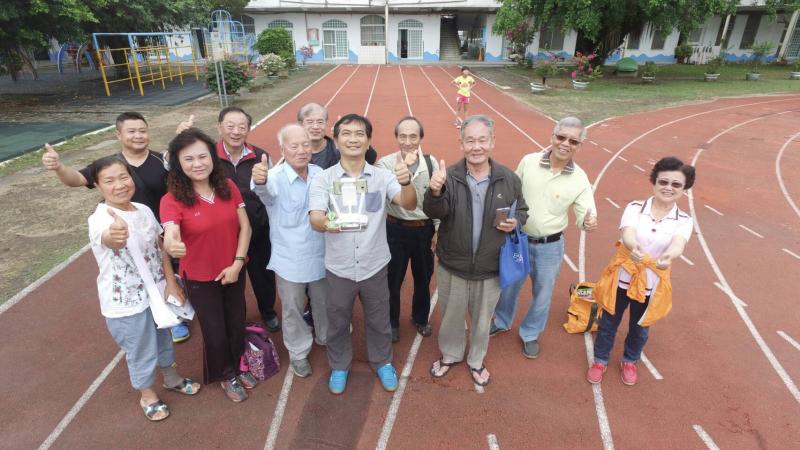 空拍機教學與學員大合照