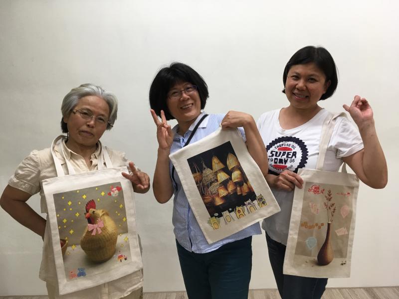 開心的列印出作品