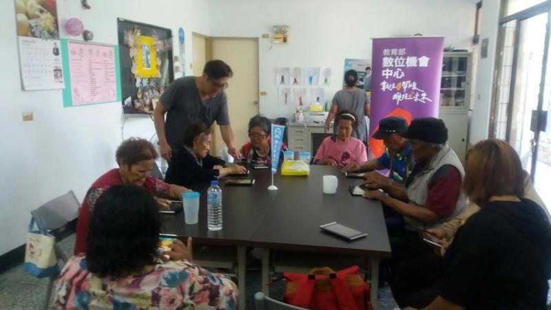 DOC的教學，老師報你知，學員開心學