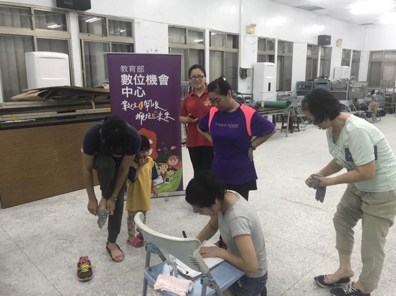 講師測量學員的身體健康
