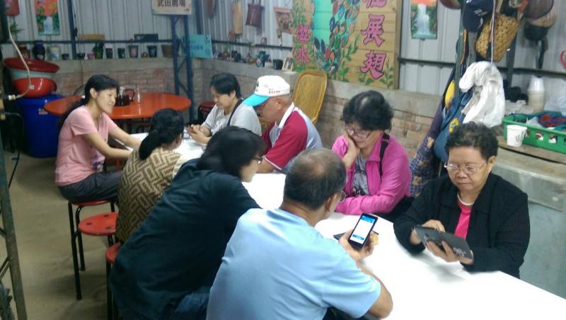 學員都很專注