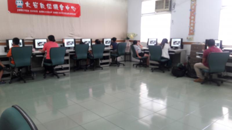 老師講解如何修圖