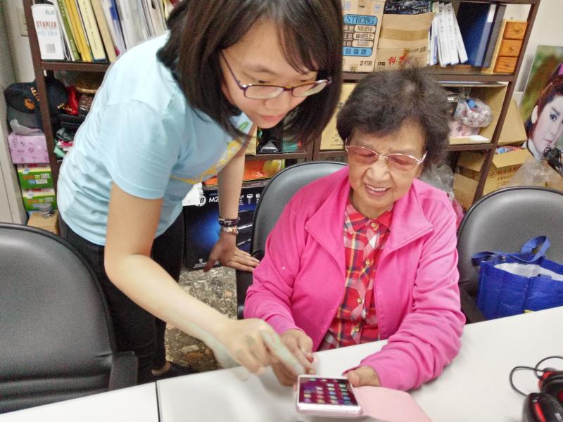 講師指導學員操作