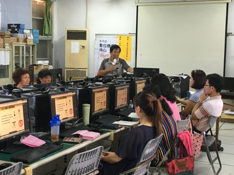 枋山doc利用假日展開拓點計畫，將教育部DOC數位資源與鄰近鄉鎮分享。