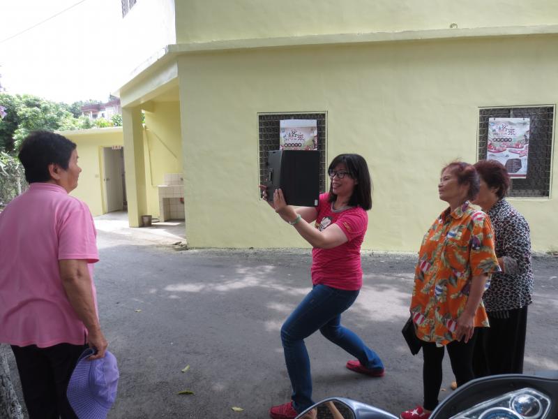 講師示範拍攝技巧