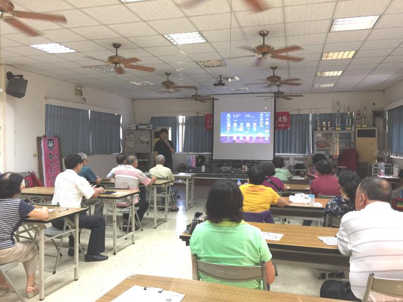 平板電腦介紹，上網連線設定，亮度,大小聲等等桌面設定