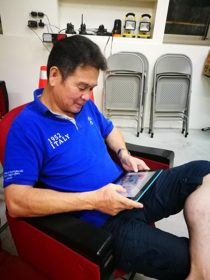 使用通訊的APP，可以節省不少電話費