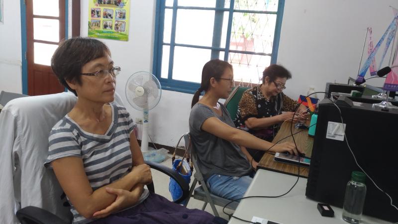 老師說明ibon操作情況