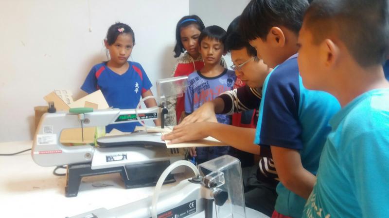 學員實際操作3D列印機印出自己的模形