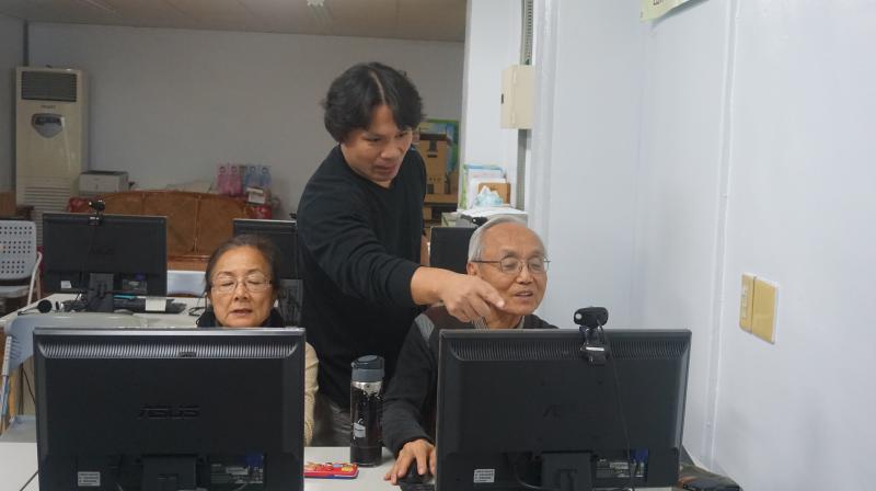 講師個別協助學員