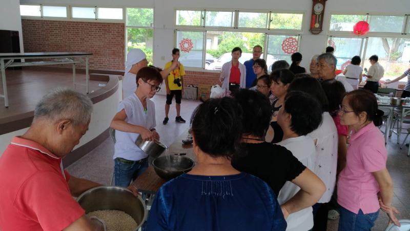 從來不曾想過可以自己製作味噌 所有的材料都親眼得見 所有製程都在自己掌握之中